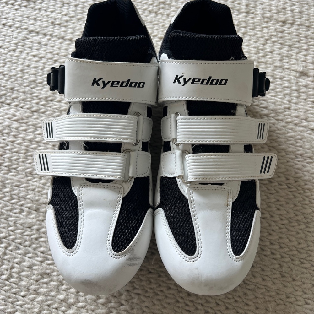 Kyedoo Cycling Shoes Size 44 used for Peloton